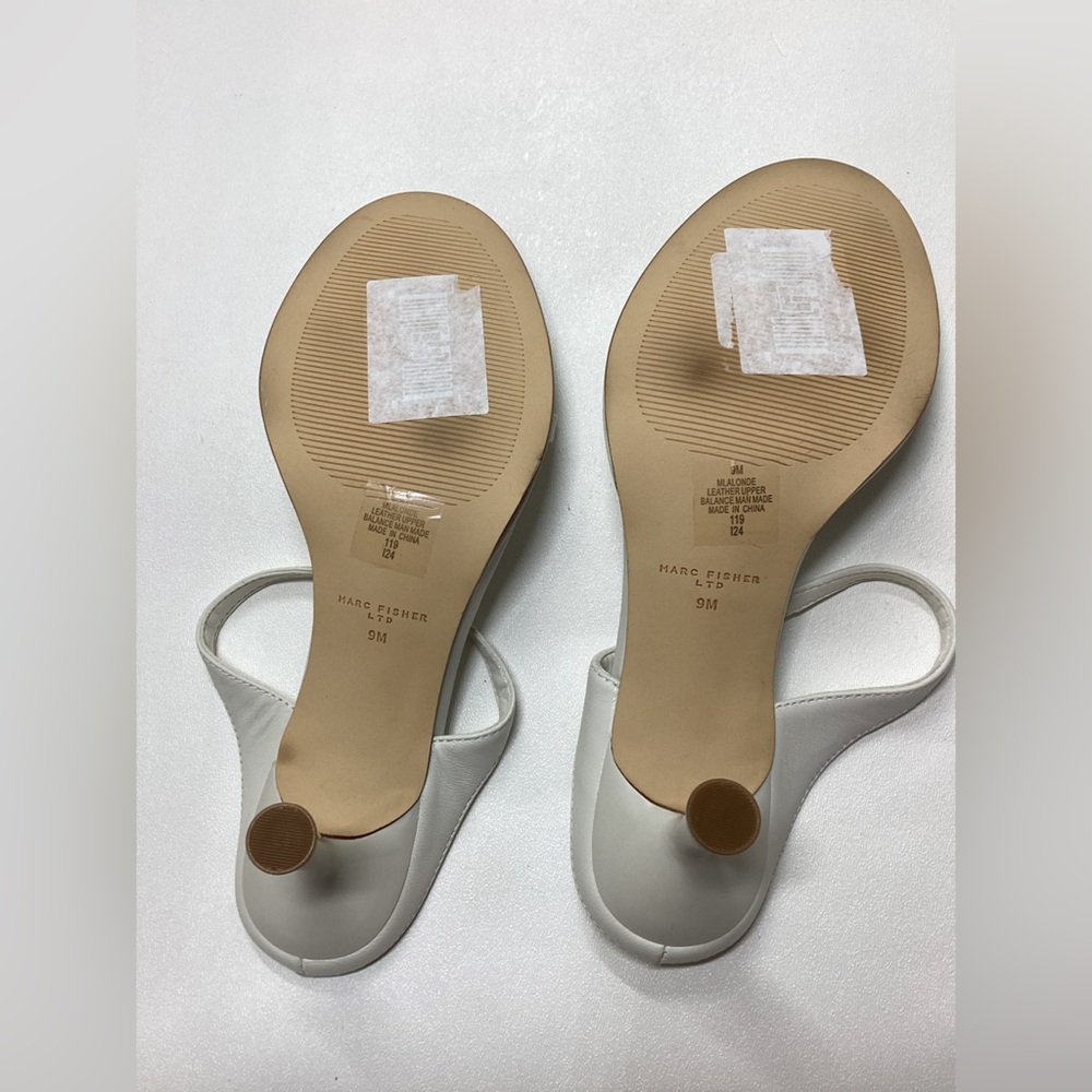 Marc Fisher LTD Alonde‎ kitten heels  white Sandals - Picture 10 of 12